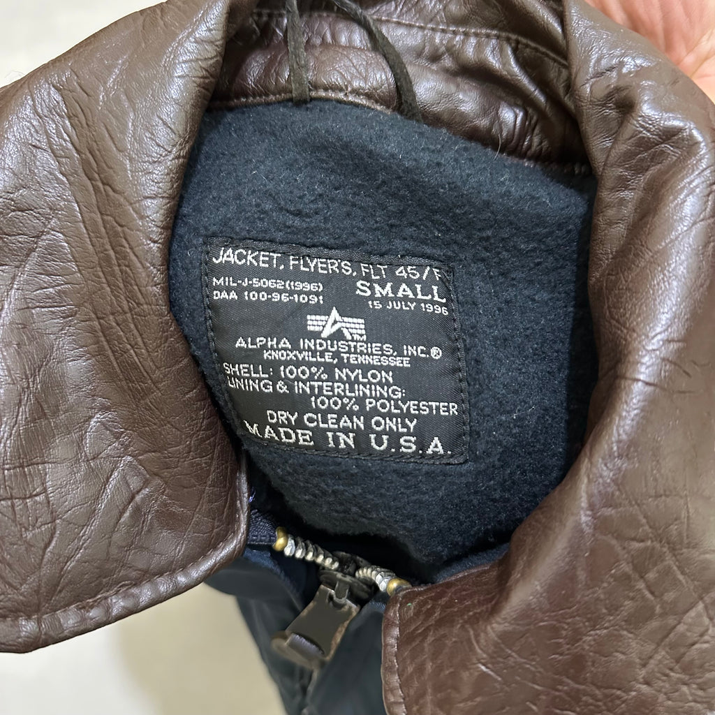 VTG ALPHA INDUSTRIES 90s bomber jacket made in usa
