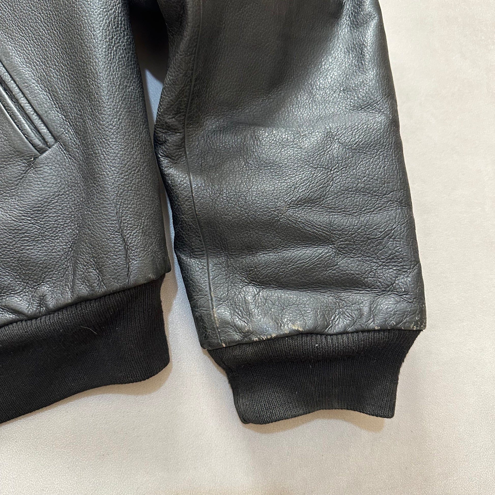 Vtg leather jacket