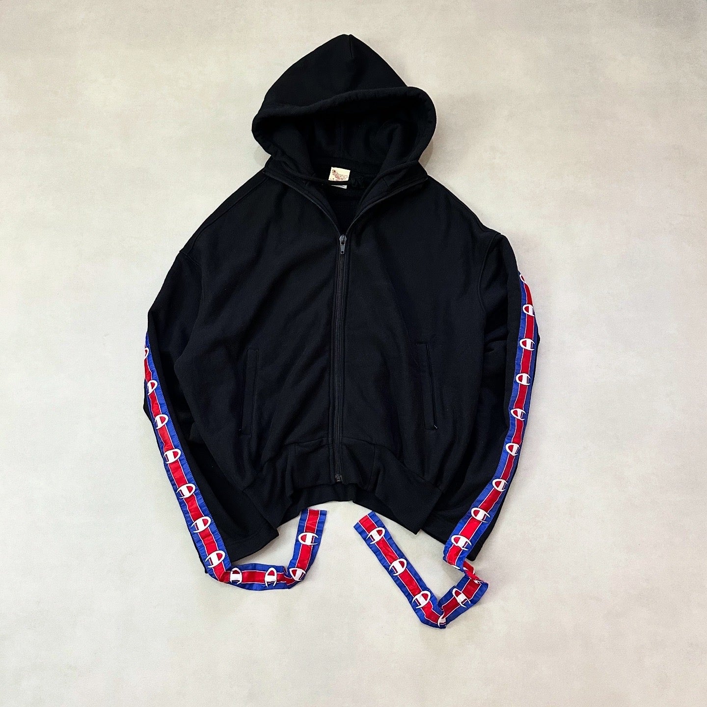 VETEMENTS X CHAMPION HOODIE 2017