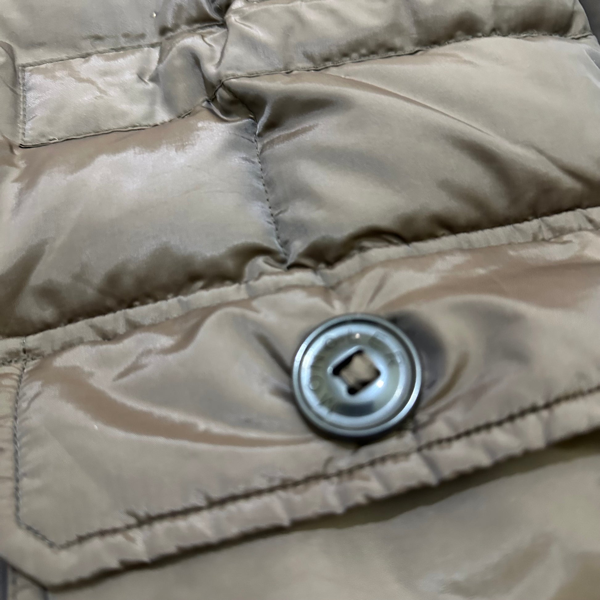 VTG MONCLER DOWN JACKET