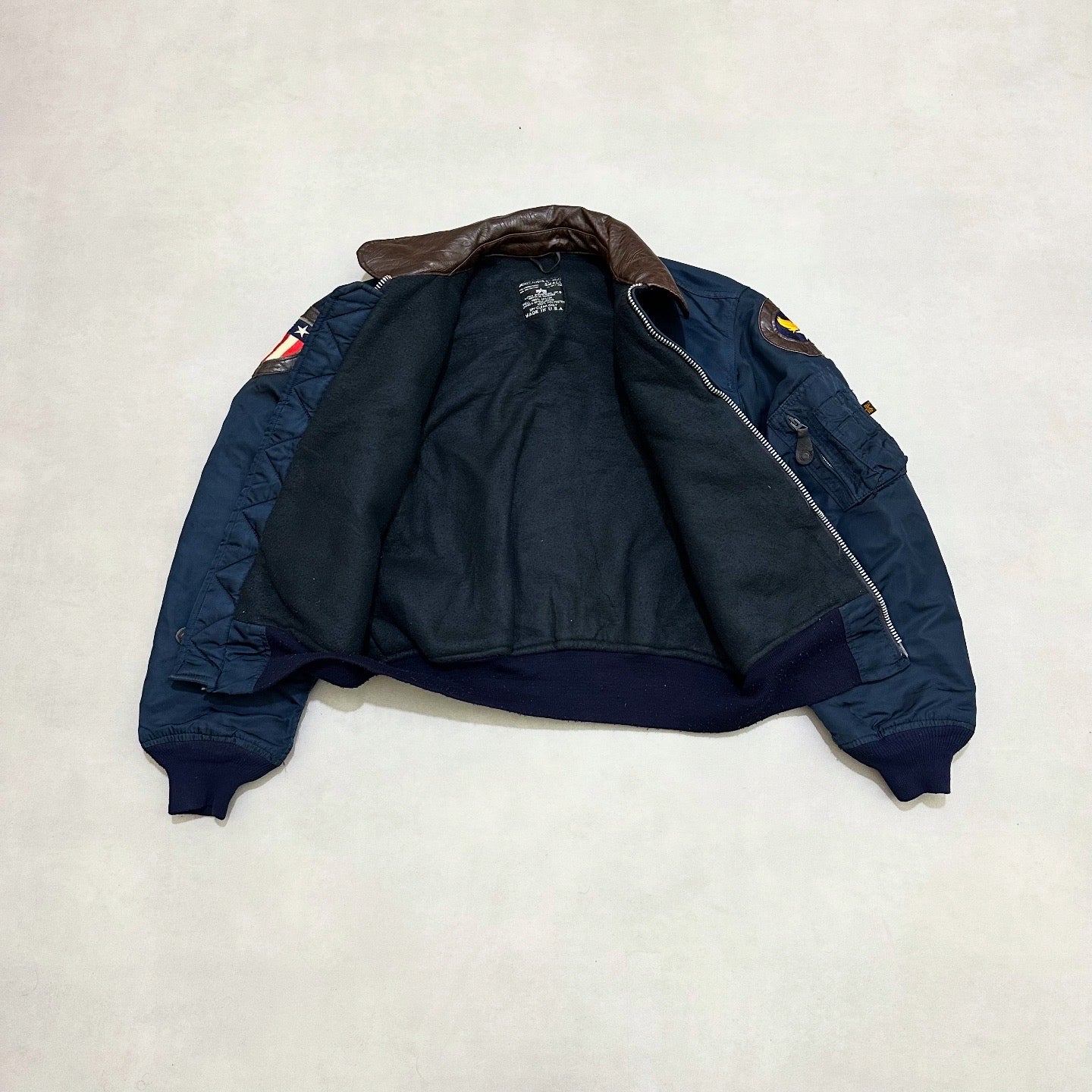 VTG ALPHA INDUSTRIES 90s bomber jacket made in usa