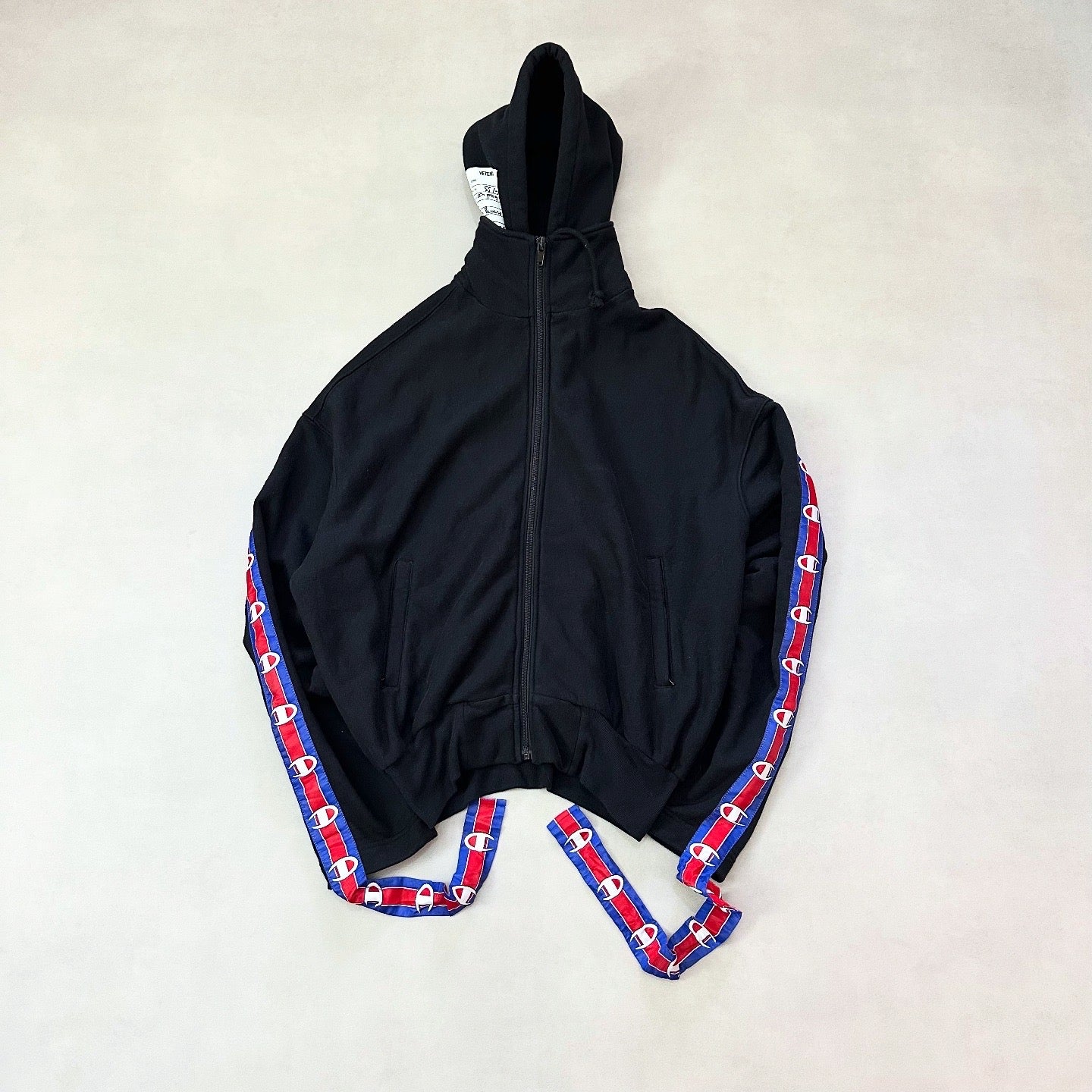 VETEMENTS X CHAMPION HOODIE 2017