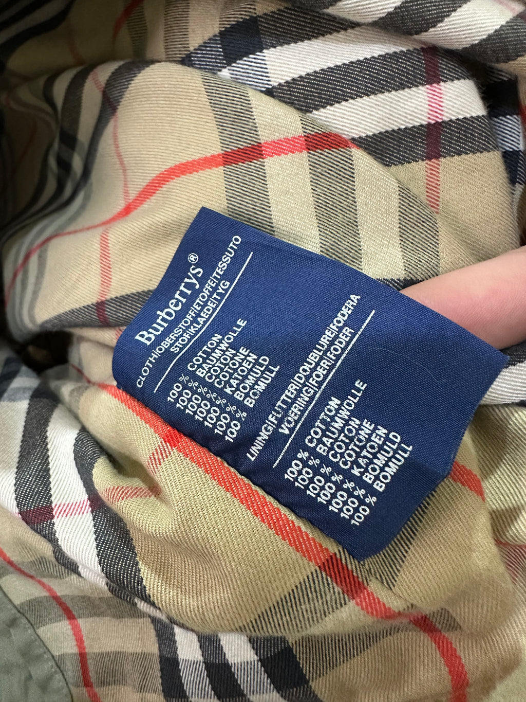 VTG Burberrys trench coat