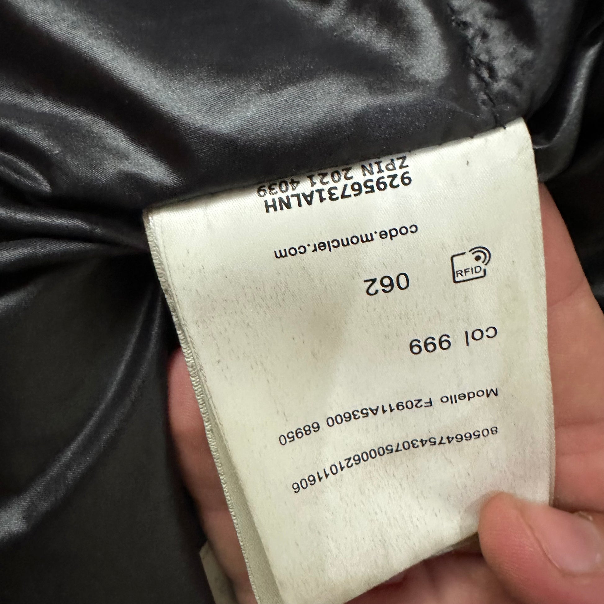 MONCLER PUFFER JACKET