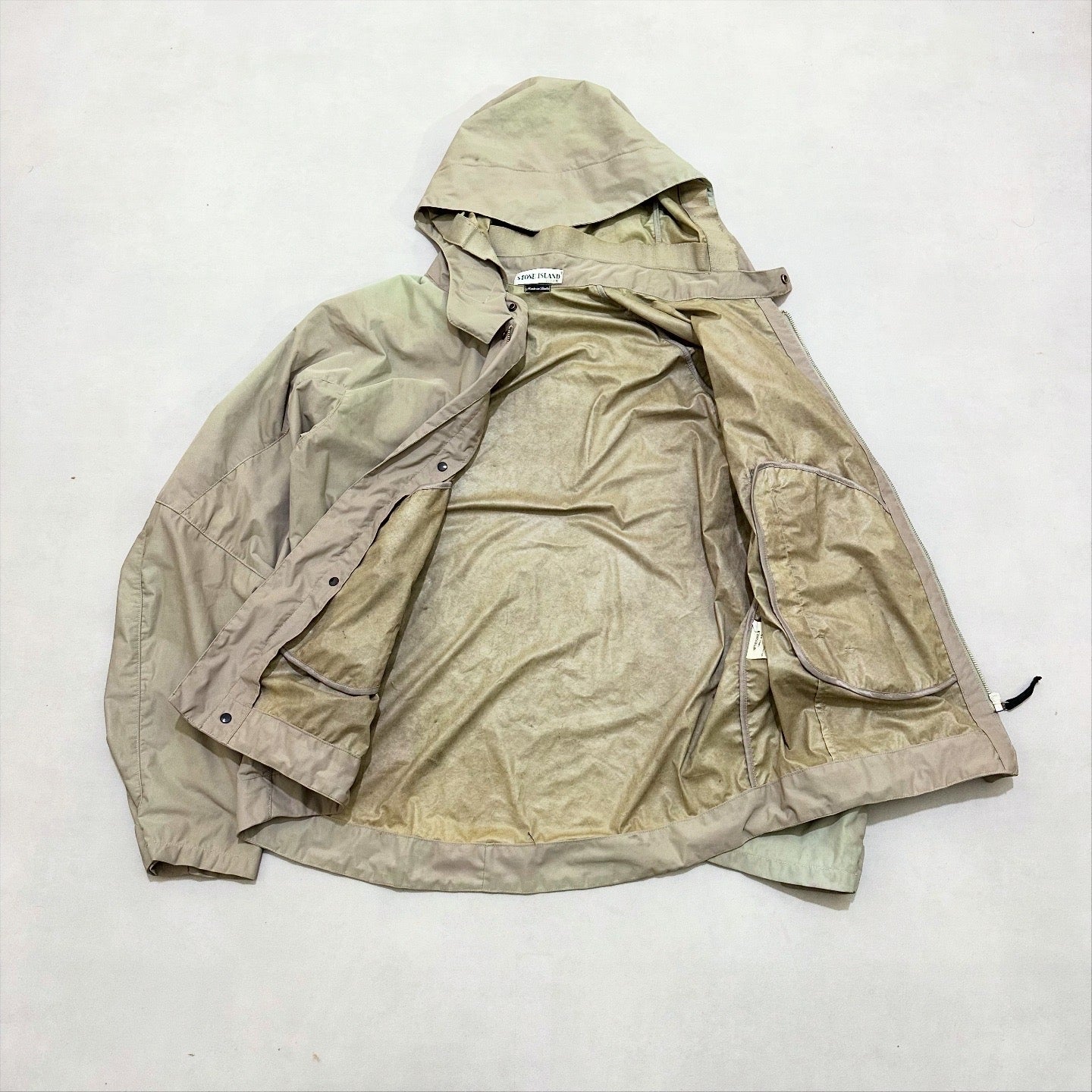 Stone Island Vintage Paul Harvey
2001 Nylon Jacket