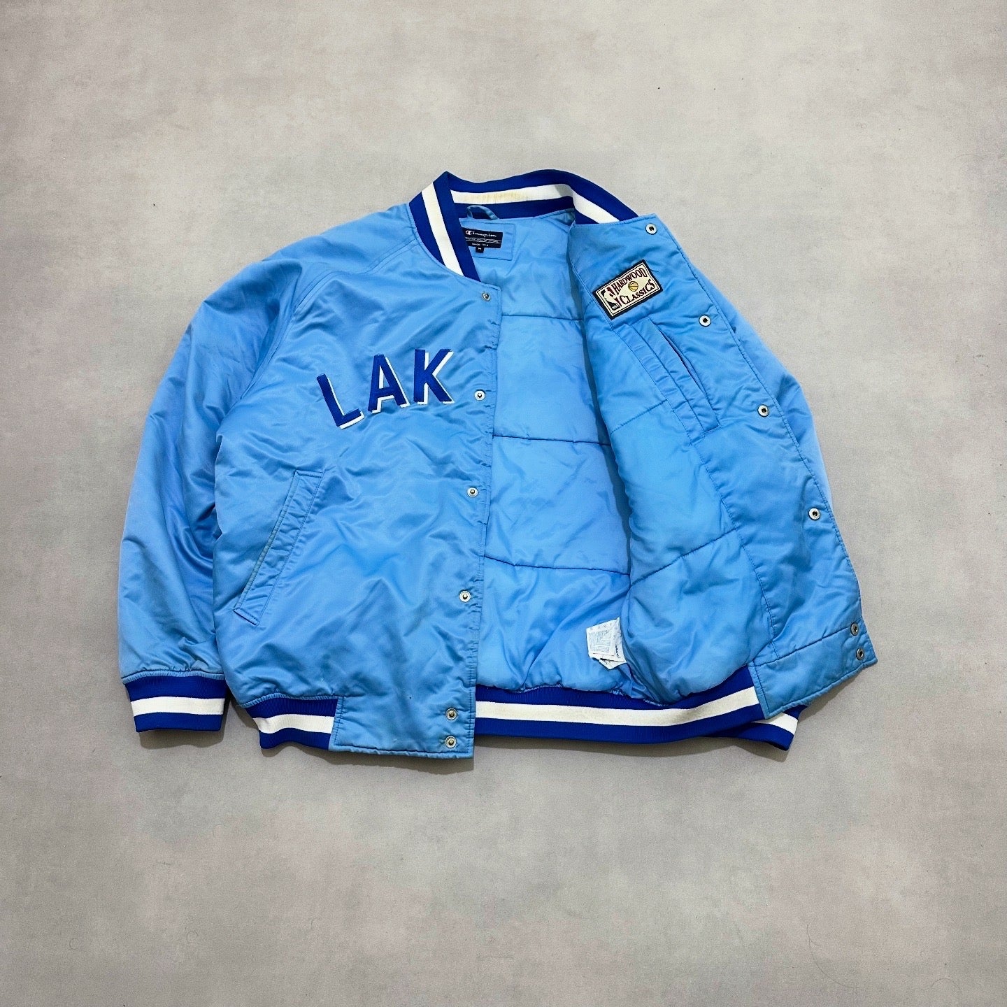VTG 90s CHAMPION LOS ANGELES LAKERS SATIN JACKET