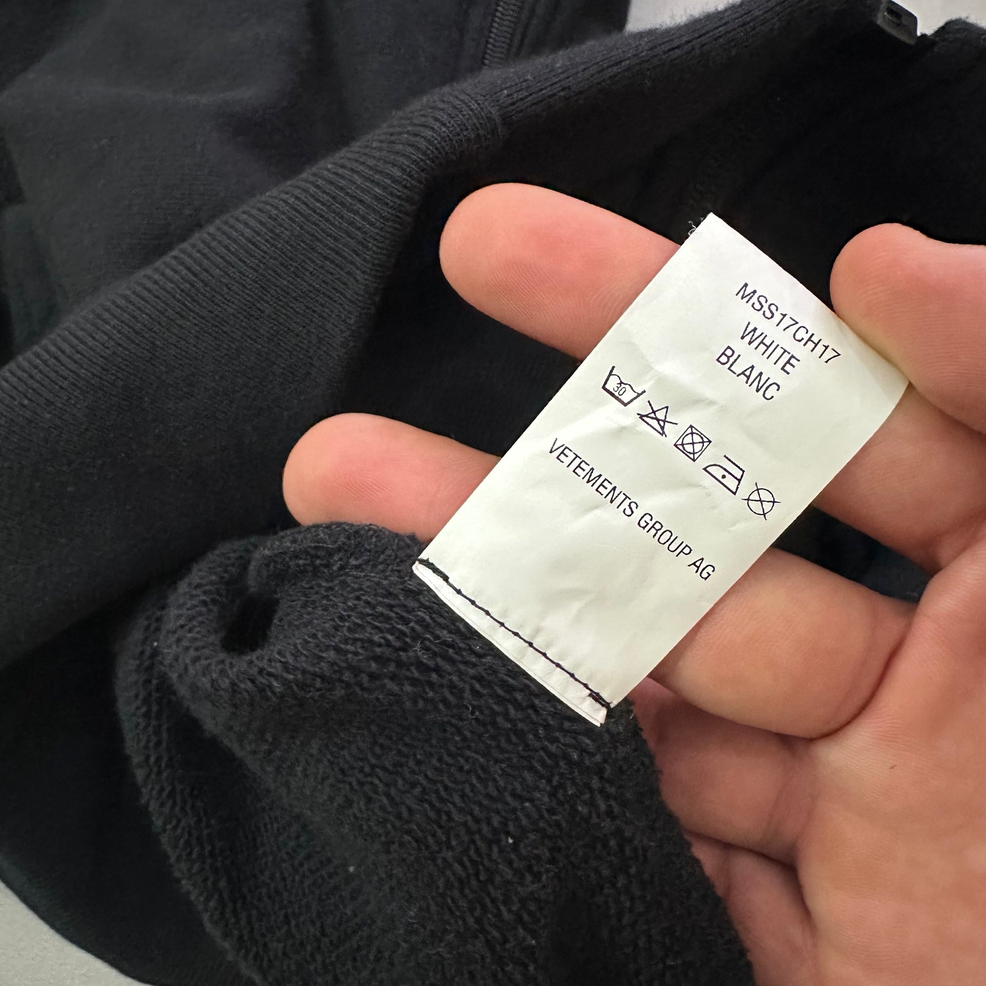 VETEMENTS X CHAMPION HOODIE 2017