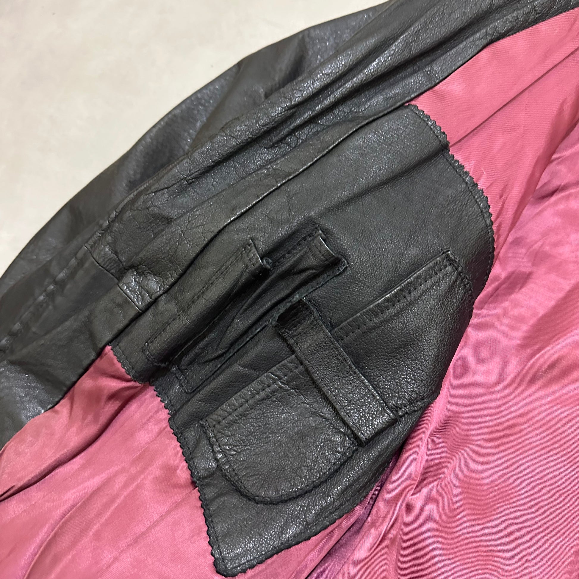 VTG LEATHER BOMBER JACKET