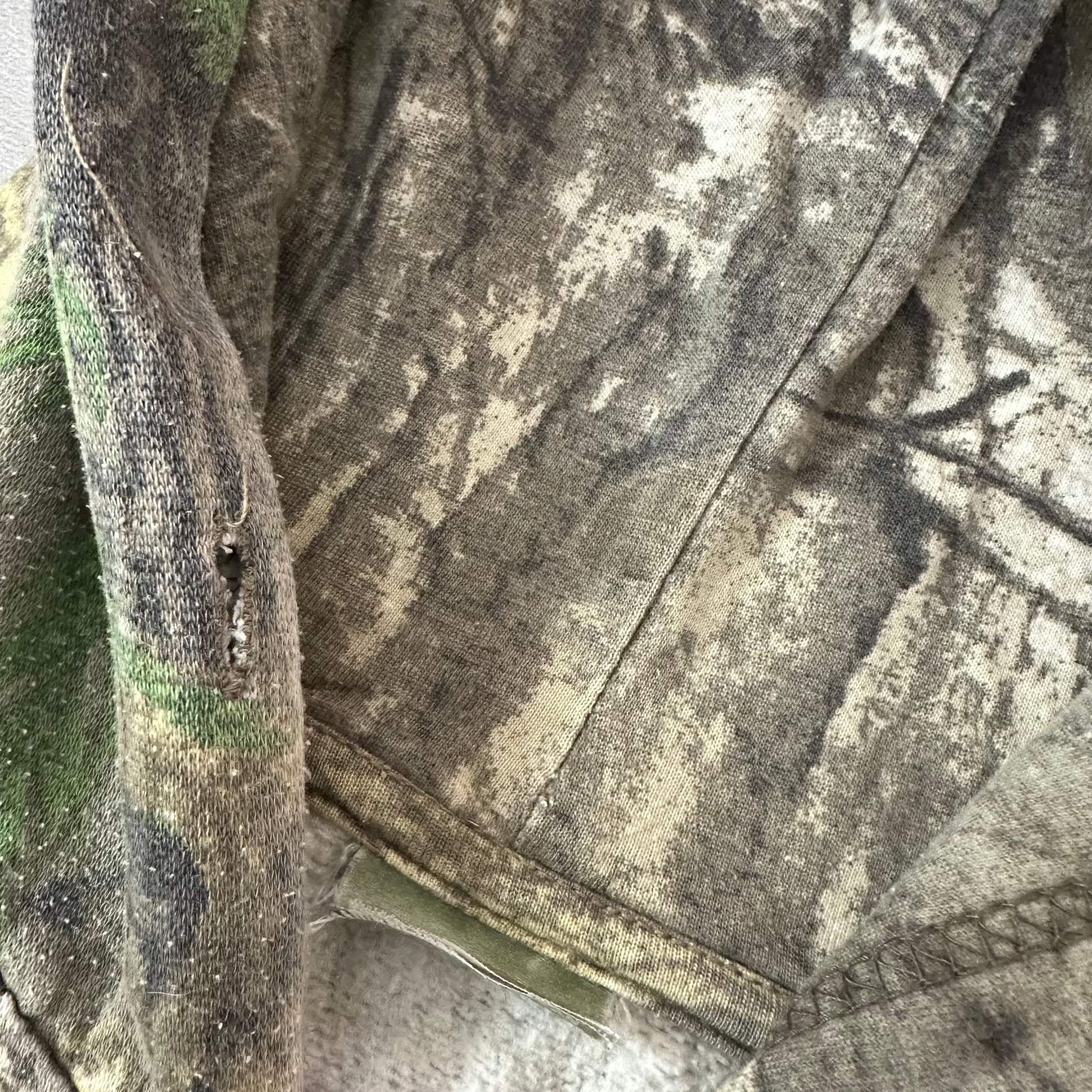 Vtg CAMOUFLAGE ZIPUP HOODIE