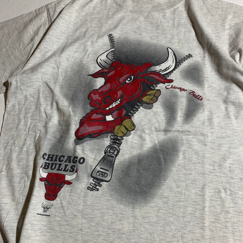 Vtg 90 s chicago bulls tshirt