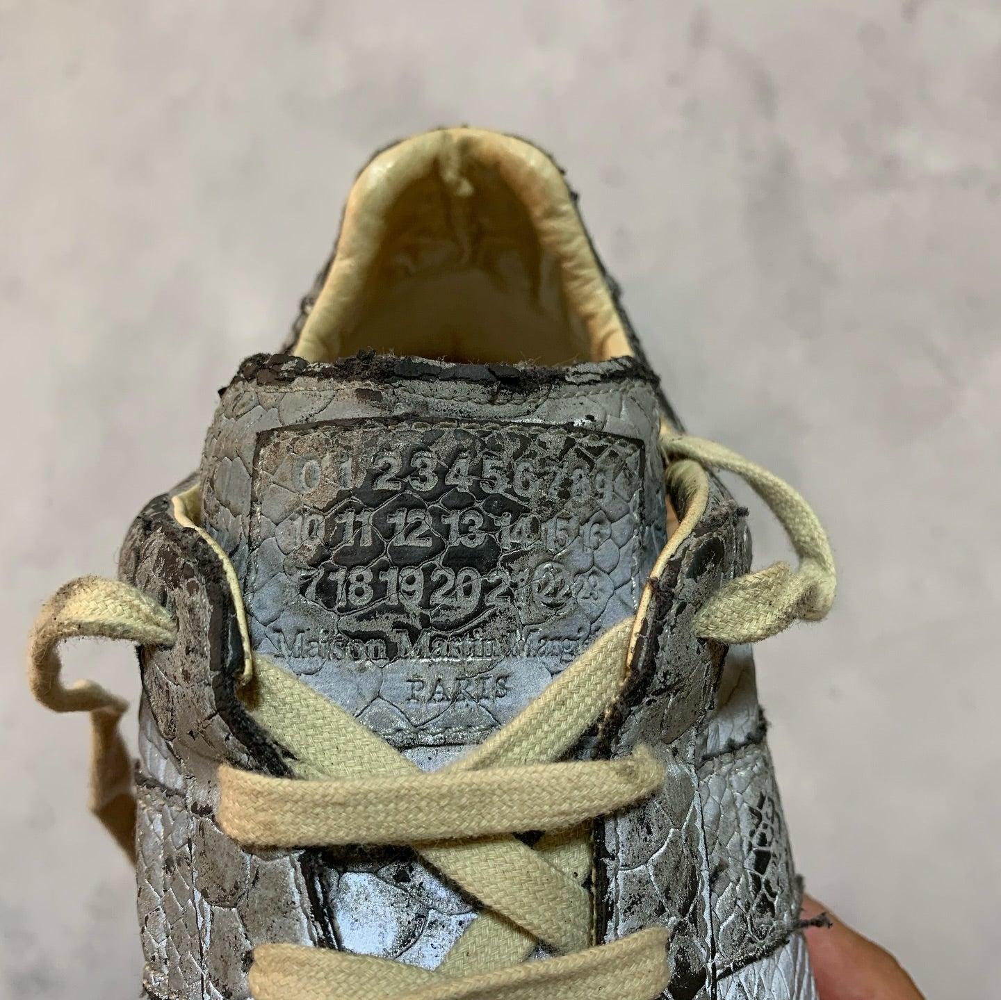 VTG MAISON MARGIELA REPLICA GATS (AUTHENTIC)